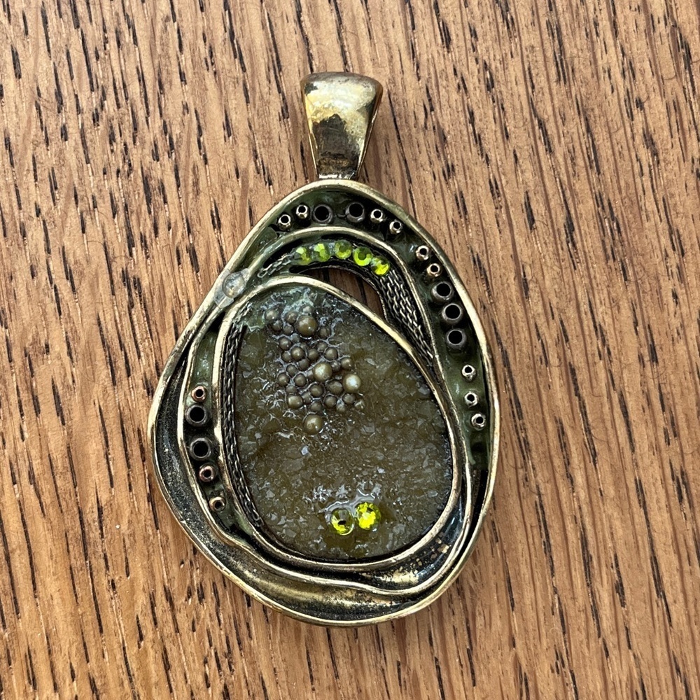 PENDANT Large Bronze Tone Metal Abstract Moss Green Lagenlook Statement Piece
